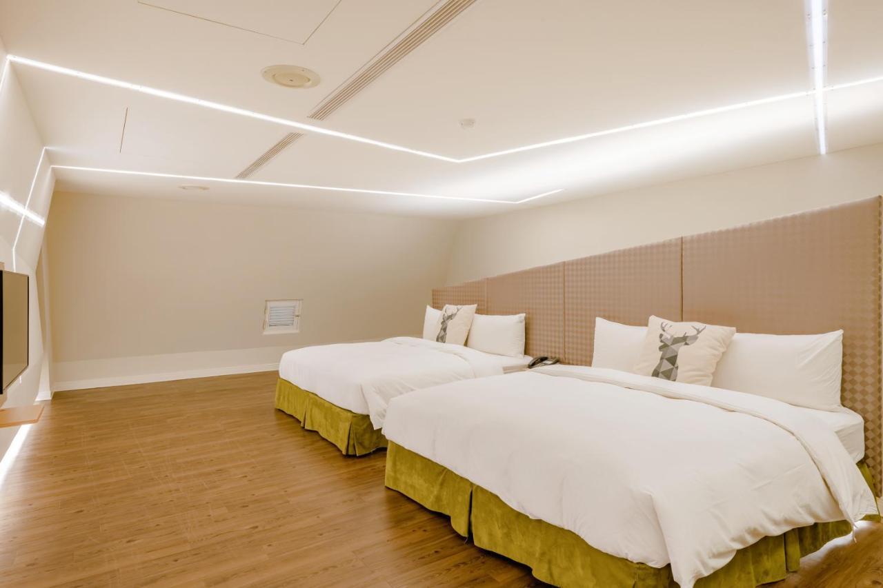 Ya Nold Hot Spring Hotel Джиаоси Екстериор снимка